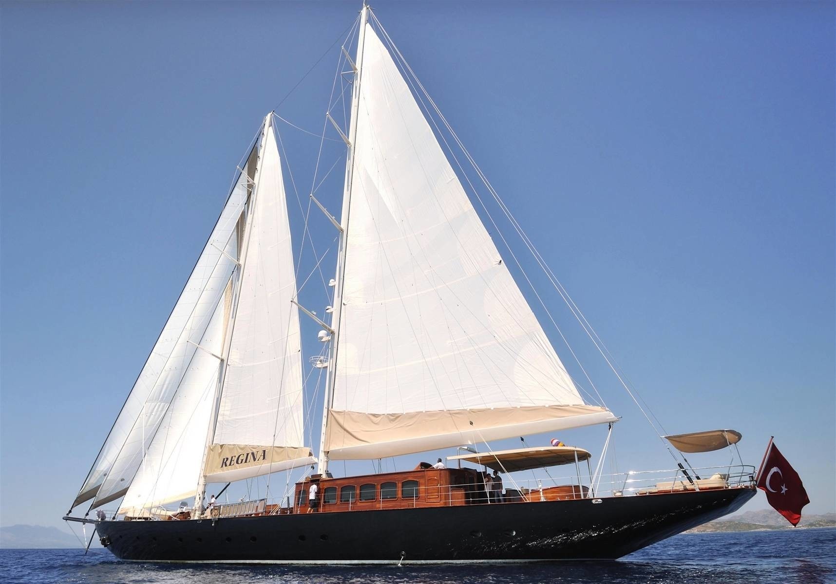 Yacht Regina, a Med Superyacht CHARTERWORLD Luxury Superyacht Charters